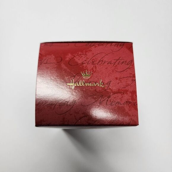 Hallmark Keepsake Christmas Ornament of Snowman from the Snowbabies Collection - Picture 2 of 6